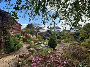 Photo 27- click for photo gallery